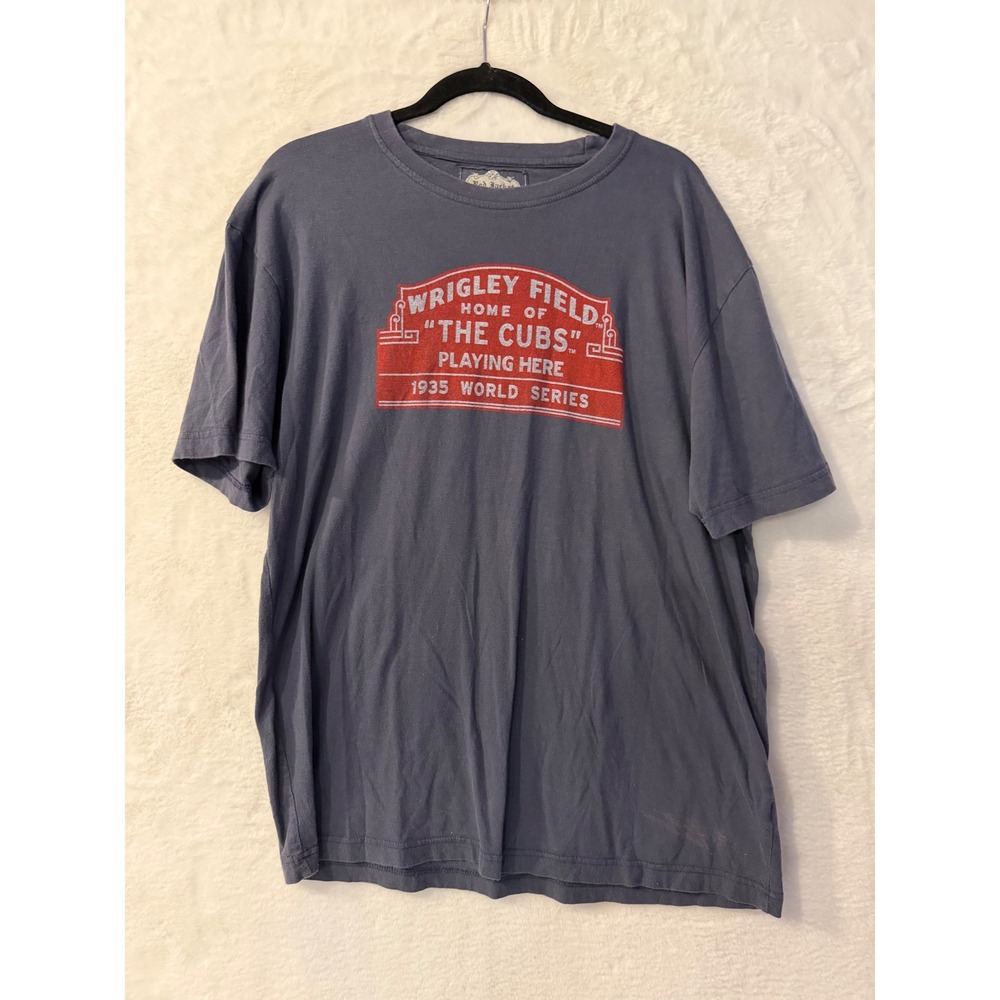 Red Jacket Chicago Cubs T-Shirt Mens XL Blue Wrigley Field 1935 World Series MLB